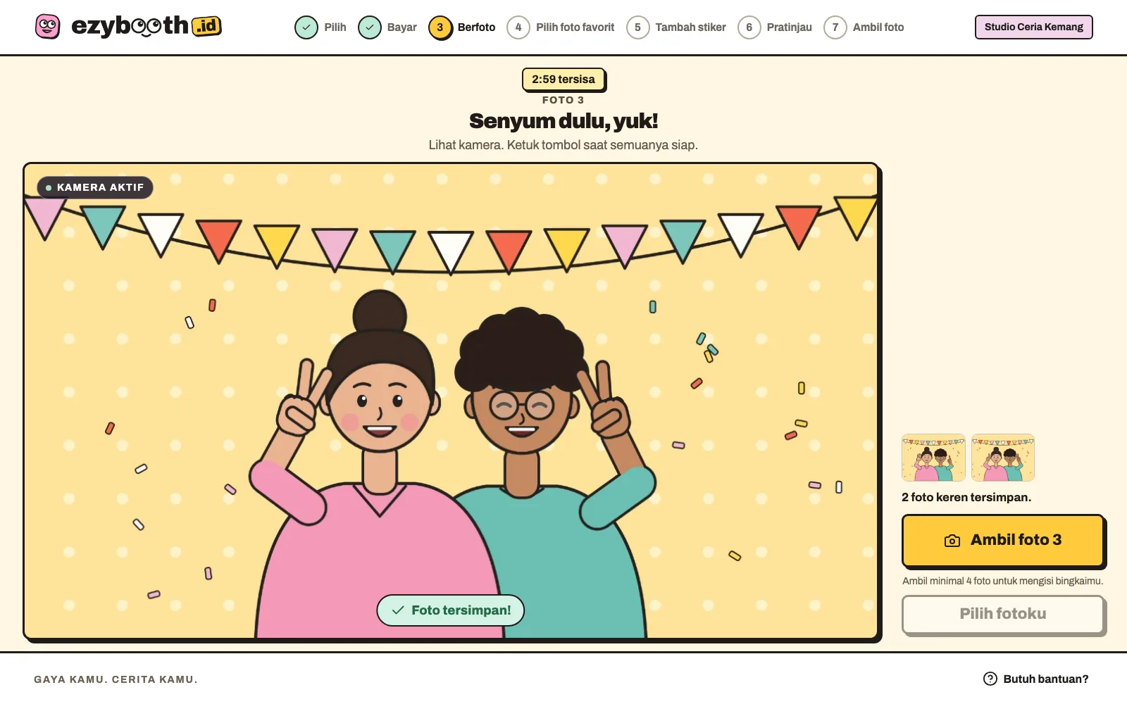 Layar kamera dengan dua foto tersimpan dan tombol Ambil foto 3